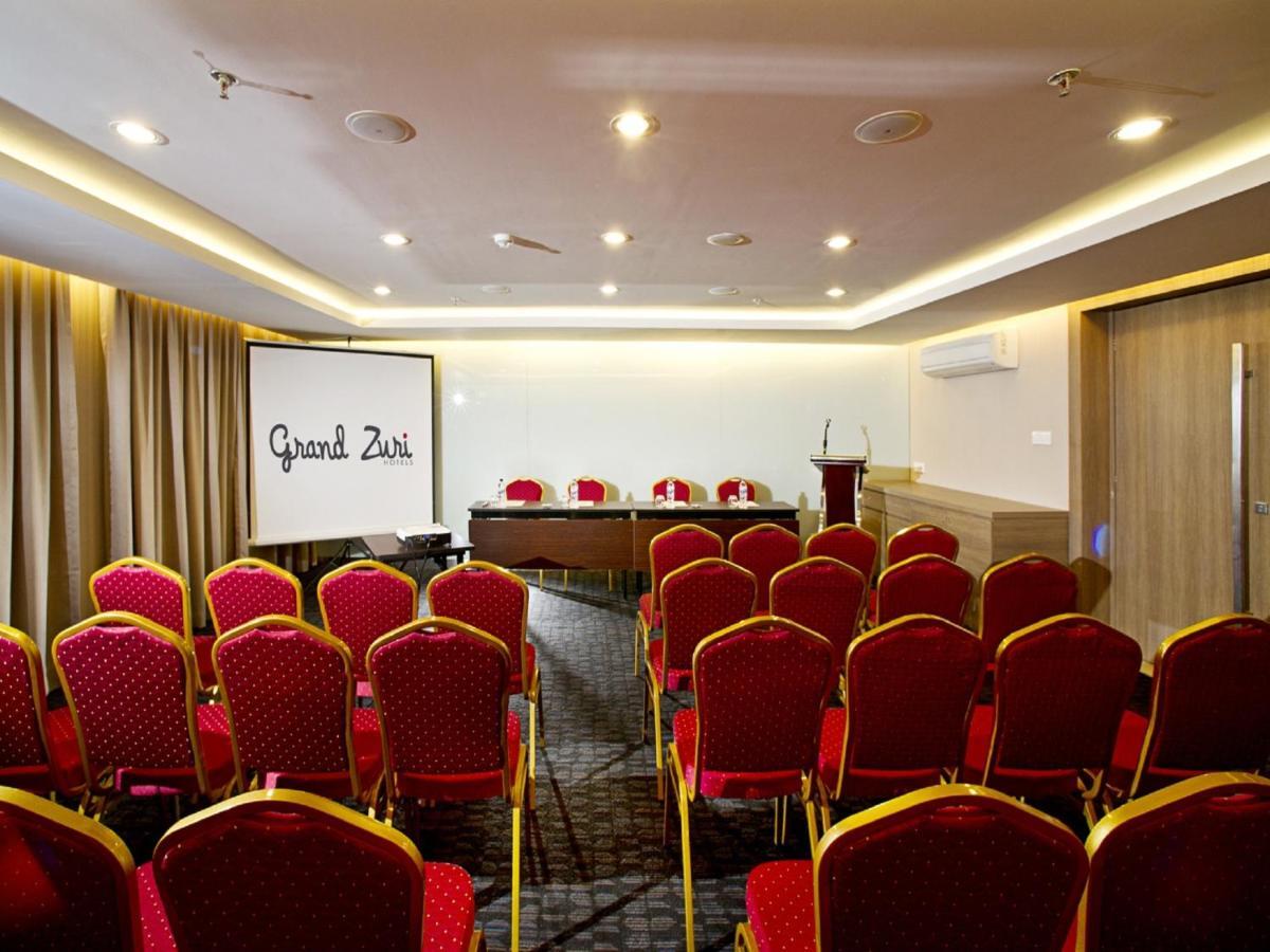 Готель Grand Zuri Кута Екстер'єр фото